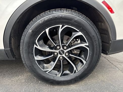 Used 2024 Lincoln Nautilus Premier w/ Equipment Group 102A image 57