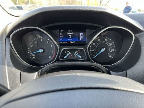 Used 2017 Ford Focus SEL image 12
