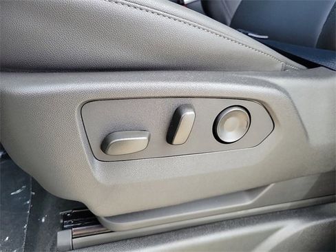 New 2025 Chevrolet Suburban LT w/ Comfort Package image 15