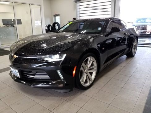 Used 2018 Chevrolet Camaro LT image 2