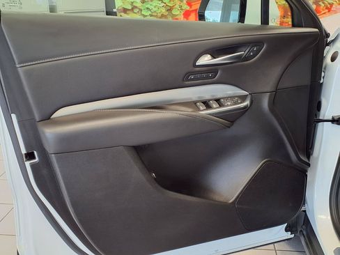 Certified 2023 Cadillac XT4 Premium Luxury FWD image 25