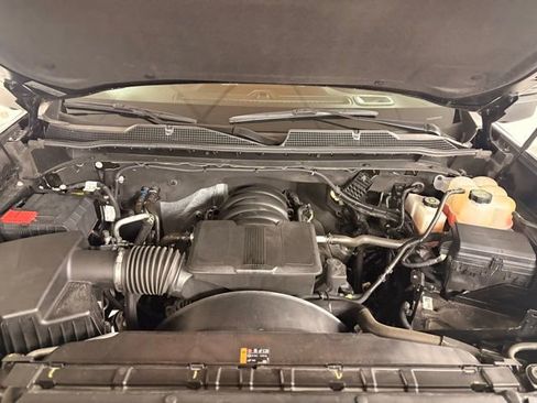 Used 2024 Chevrolet Silverado 2500 Custom w/ Custom Convenience Package image 10