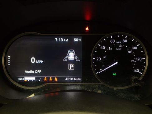 Used 2024 Nissan Versa SV FWD image 23