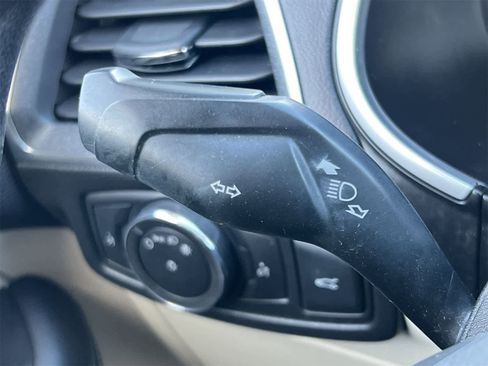 Used 2018 Ford Edge Titanium w/ Canadian Touring Package image 26