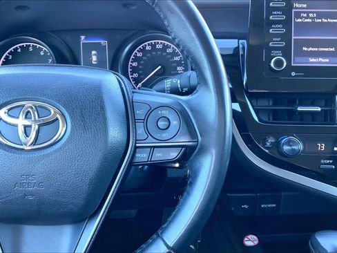 Used 2024 Toyota Camry SE image 23