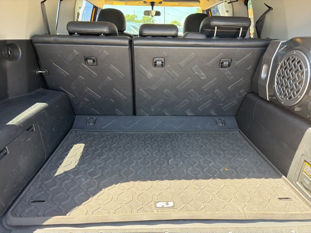 Used 2007 Toyota FJ Cruiser 2WD w/ Upgrade Pkg 2 image 22