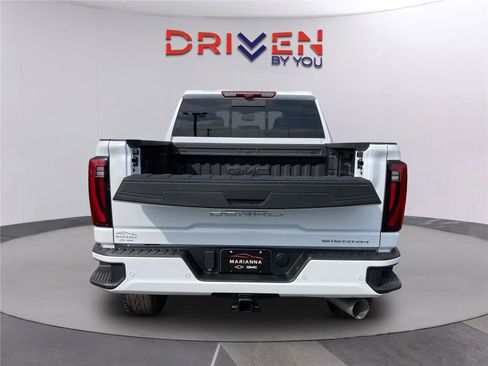 New 2026 GMC Sierra 2500 Denali w/ Denali Reserve Package AWD/4WD image 31