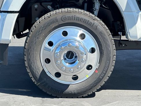 New 2026 Ford F450 Platinum w/ FX4 Off-Road Package AWD/4WD image 26