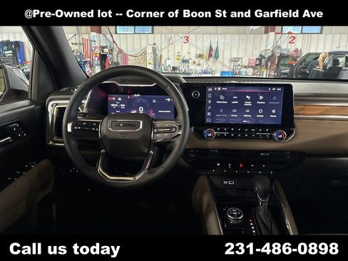Used 2026 GMC Canyon Denali AWD/4WD image 17