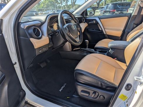 Used 2017 Toyota RAV4 Limited image 11