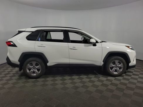 Used 2025 Toyota RAV4 XLE w/ Convenience Package FWD image 10
