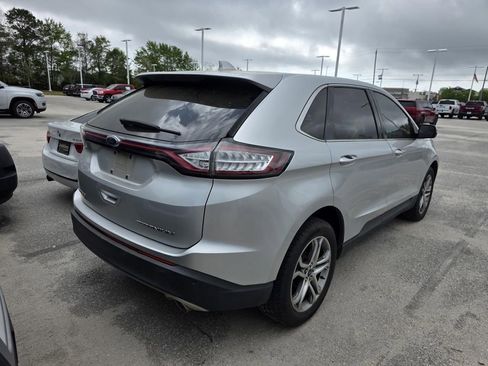 Used 2016 Ford Edge Titanium image 3