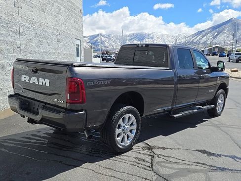 Used 2025 RAM 3500 Laramie w/ Sport Appearance Package AWD/4WD image 4