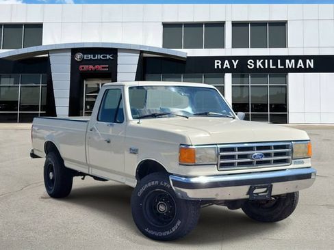 Used 1987 Ford F250 4x4 Regular Cab image 1