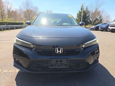 Used 2023 Honda Civic Touring image 2