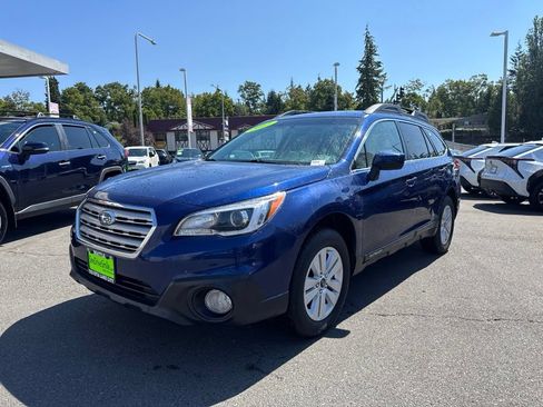 Used 2017 Subaru Outback 2.5i Premium AWD/4WD image 6