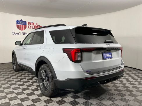New 2026 Ford Explorer ST-Line RWD image 5