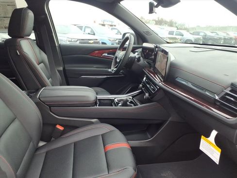 New 2026 Chevrolet Traverse RS image 23