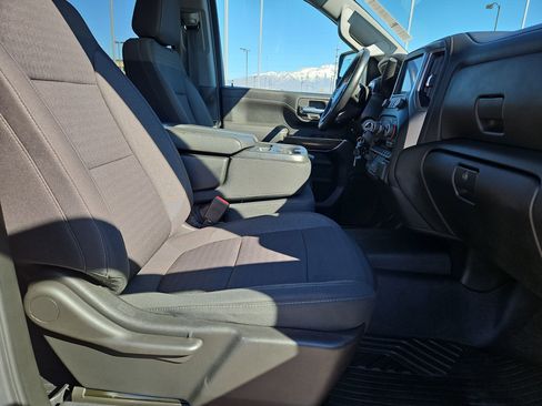 Used 2023 Chevrolet Silverado 2500 LT image 30