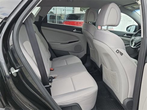 Used 2018 Hyundai Tucson Sport image 16