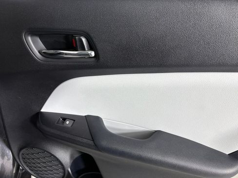 Used 2018 Toyota Prius Prime Premium w/ Carpet Mat Package FWD image 15