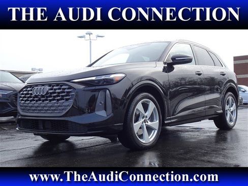 Certified 2025 Audi Q5 Prestige AWD/4WD image 1