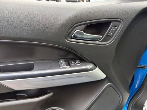 Used 2022 Chevrolet Colorado ZR2 AWD/4WD image 16