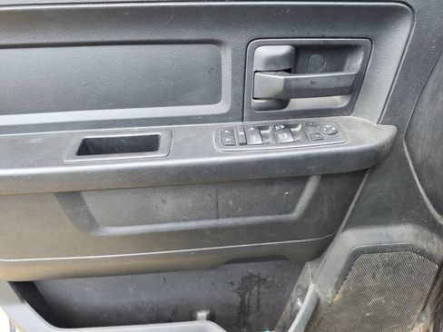 Used 2018 RAM 1500 Tradesman AWD/4WD image 5