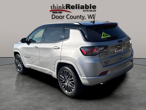 Used 2023 Jeep Compass High Altitude AWD/4WD image 3