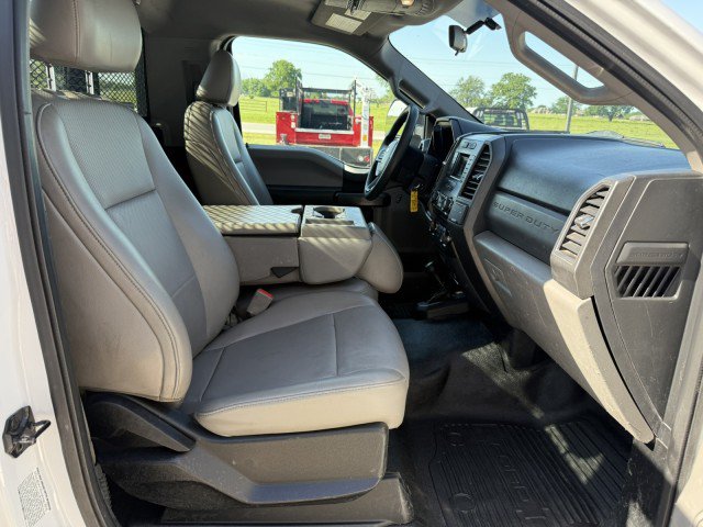Used 2018 Ford F550 4x4 Regular Cab Super Duty image 9
