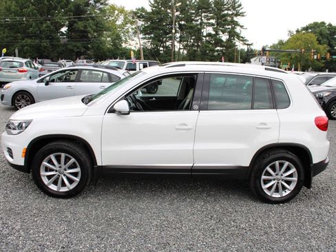 Used 2017 Volkswagen Tiguan Wolfsburg Edition AWD/4WD image 10