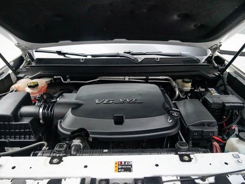 Used 2017 Chevrolet Colorado Z71 image 11