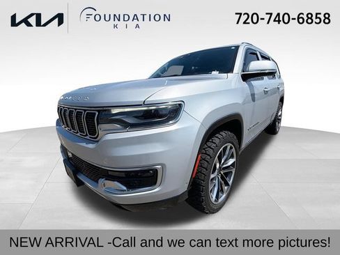 Used 2022 Jeep Wagoneer Series III w/ Premium Group I AWD/4WD image 1