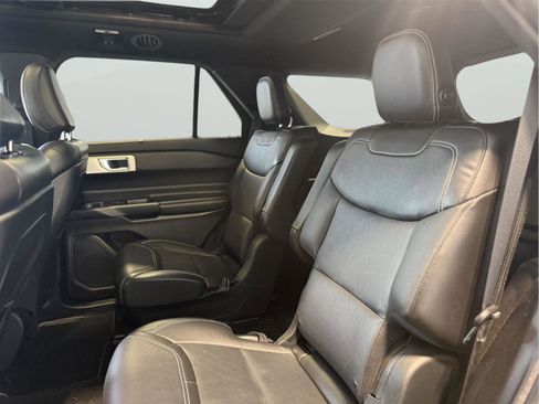 Used 2020 Ford Explorer ST w/ ST Street Pack image 42