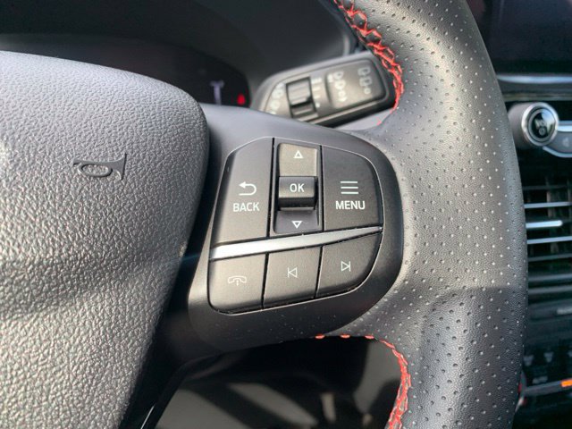 Used 2025 Ford Escape ST-Line Select AWD/4WD image 18