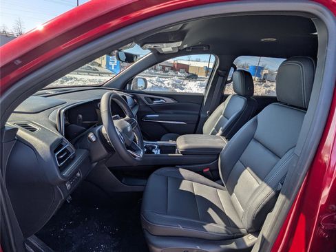 New 2026 Chevrolet Traverse LT w/ Driver Confidence Package image 12