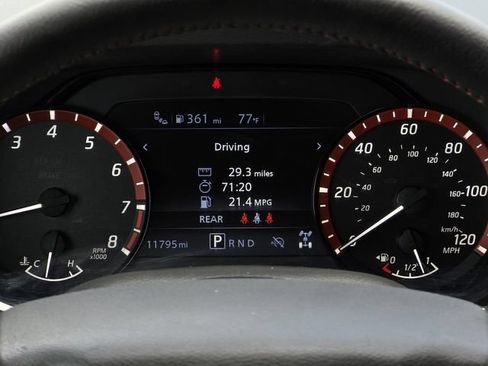 Used 2025 Nissan Frontier PRO-4X AWD/4WD image 15