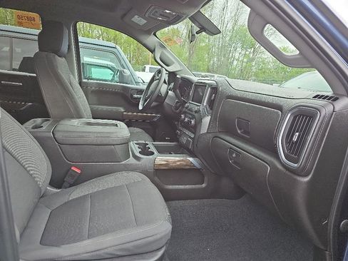 Used 2020 Chevrolet Silverado 1500 RST w/ True North Edition AWD/4WD image 6