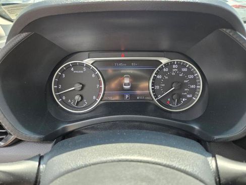 Certified 2024 Nissan Sentra SV FWD image 30