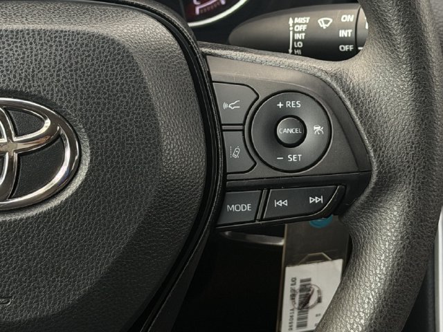 Used 2023 Toyota RAV4 LE FWD image 15