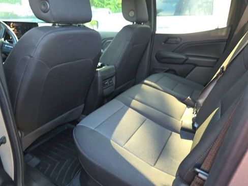 Used 2023 Chevrolet Colorado Trail Boss AWD/4WD image 13