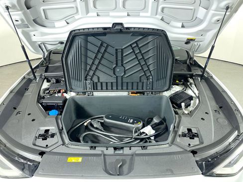 Certified 2022 Audi e-tron Premium w/ Convenience Plus Package image 27