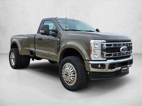 New 2026 Ford F450 XLT w/ FX4 Off-Road Package AWD/4WD image 6