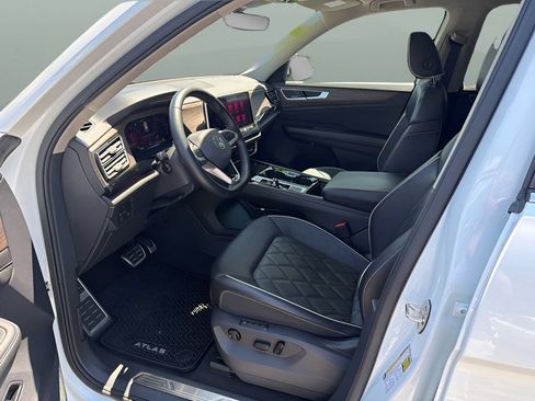 Used 2024 Volkswagen Atlas SEL Premium R-Line AWD/4WD image 12
