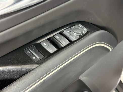 Certified 2023 Cadillac Escalade Sport Platinum AWD/4WD image 19