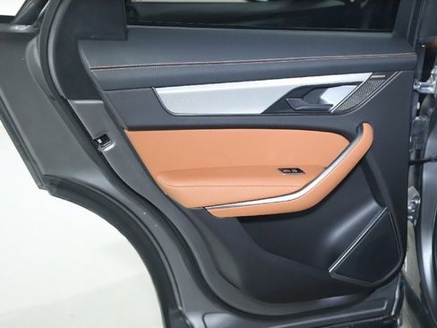 Used 2025 Jaguar F-PACE R-Dynamic S image 33