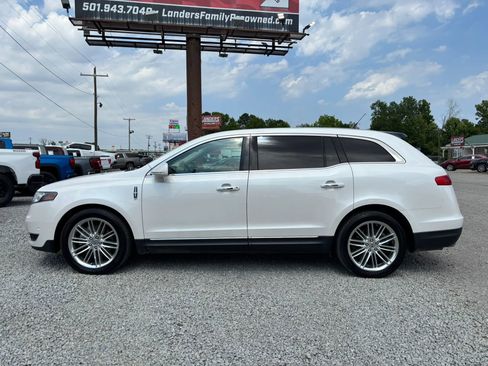 Used 2015 Lincoln MKT AWD w/ Equipment Group 201A image 2