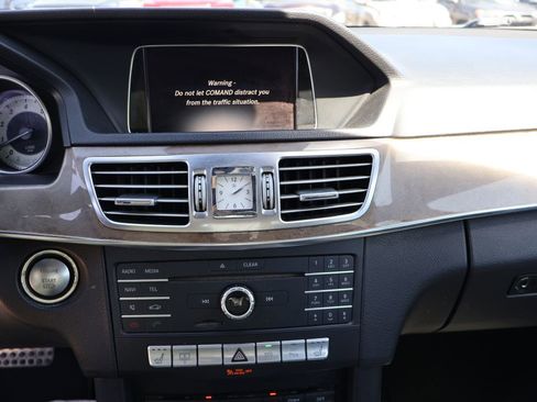 Used 2016 Mercedes-Benz E 350 Sedan image 34