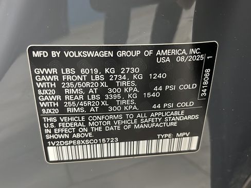 Used 2025 Volkswagen ID.4 Pro AWD/4WD image 27