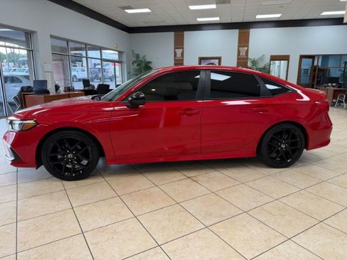 Used 2022 Honda Civic Sport image 4